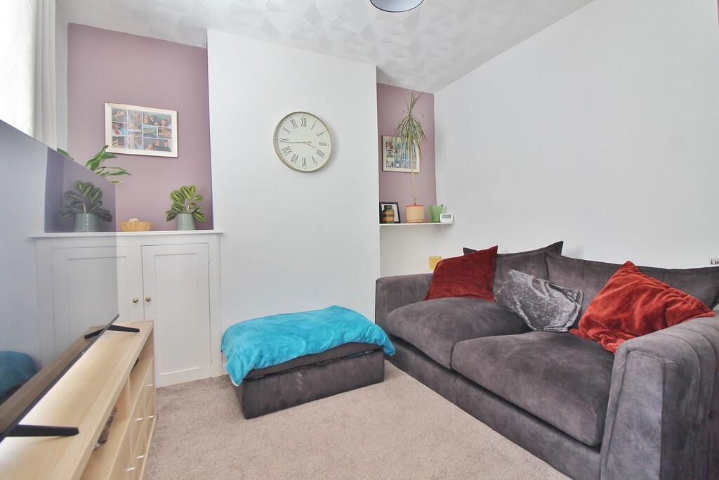House in Portsmouth - View 4