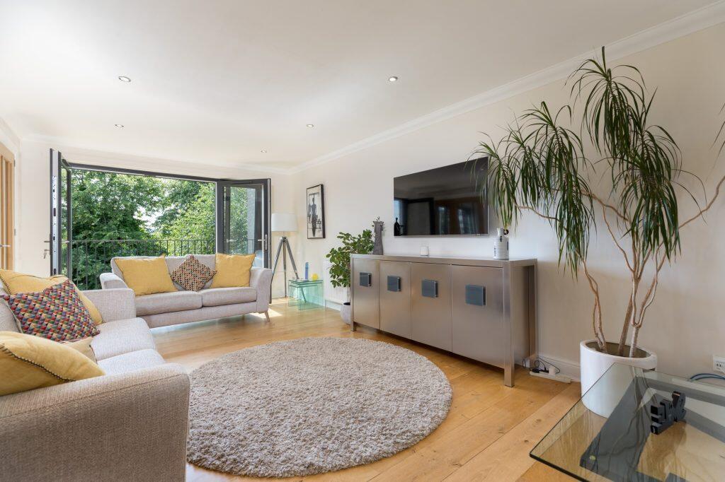 Millbrae Road, Langside photo 4