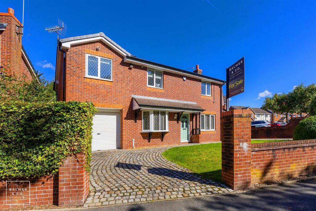 Main image of property: Blacksmiths Fold, Atherton, M46