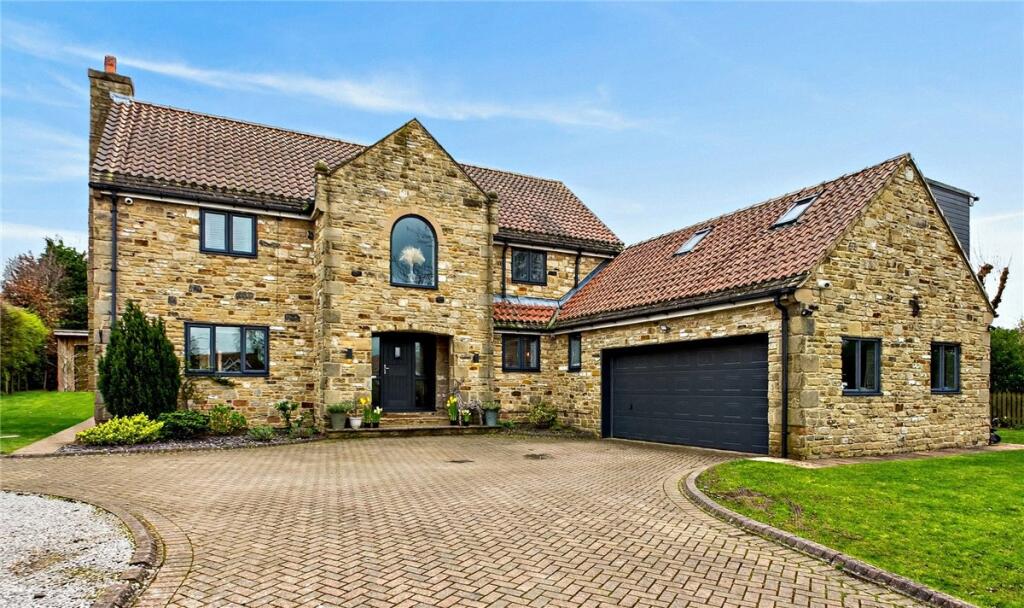 Main image of property: Maple Gardens, Bardsey, Leeds, West Yorkshire, LS17