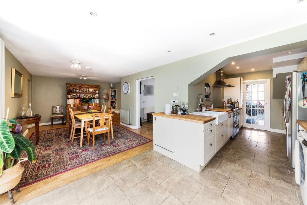 House in Vale of White Horse, Harwell - View 3