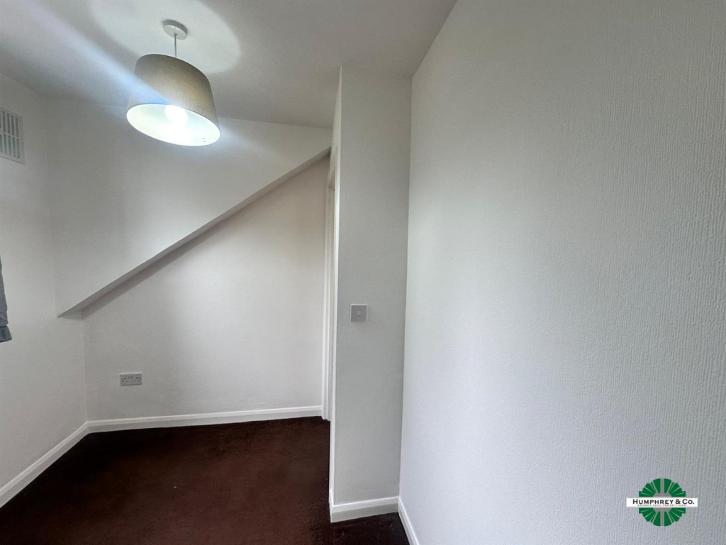 2 bedroom house for rent