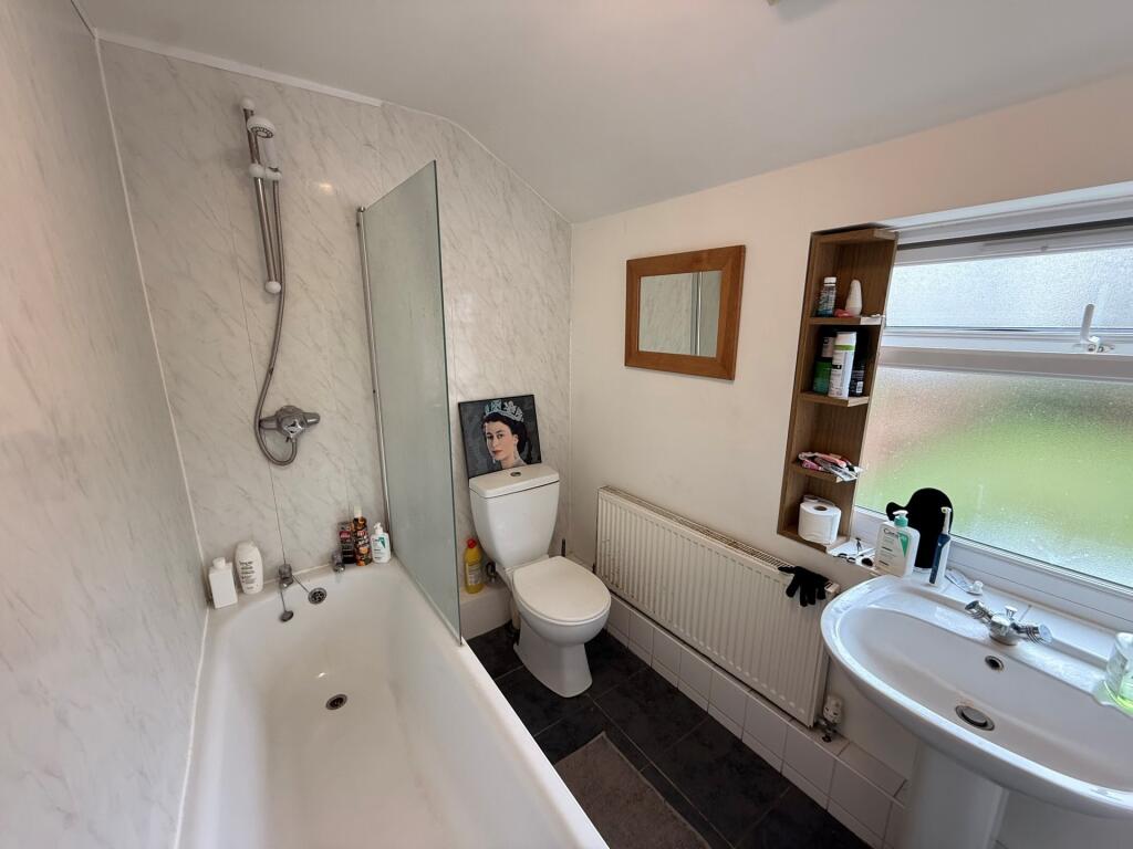 5 bedroom house for rent