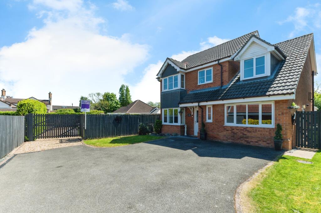 Main image of property: Lealand Close, Grimsby, DN37
