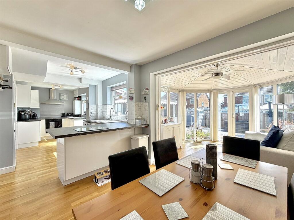 House in Wirral, Liverpool City Region - View 2