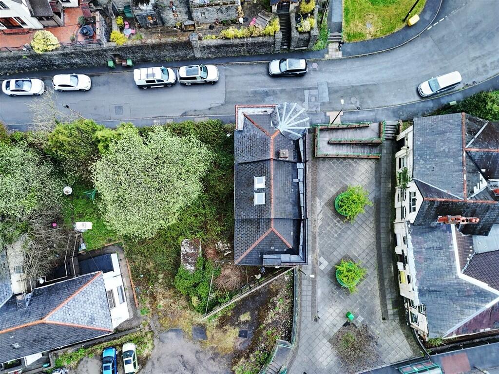 Apartment in Crumlin, Caerphilly - View 4