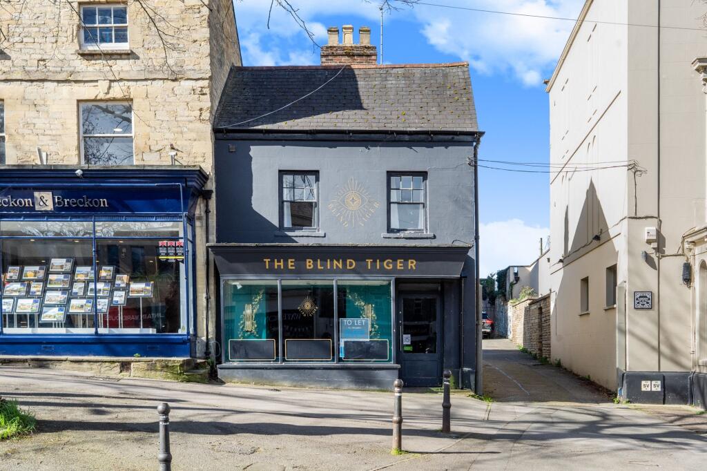 Main image of property: Market Square, Witney, OX28