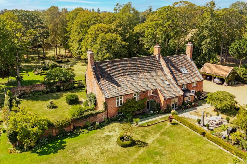 House in Ipswich - View 5