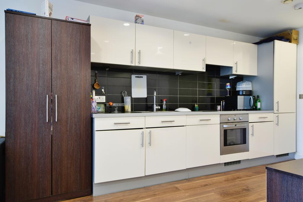 Apartment in Manchester - View 5