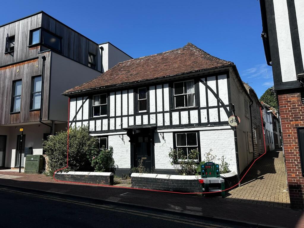 Main image of property: 21 Tufton Street, Ashford, Kent TN23 1QN