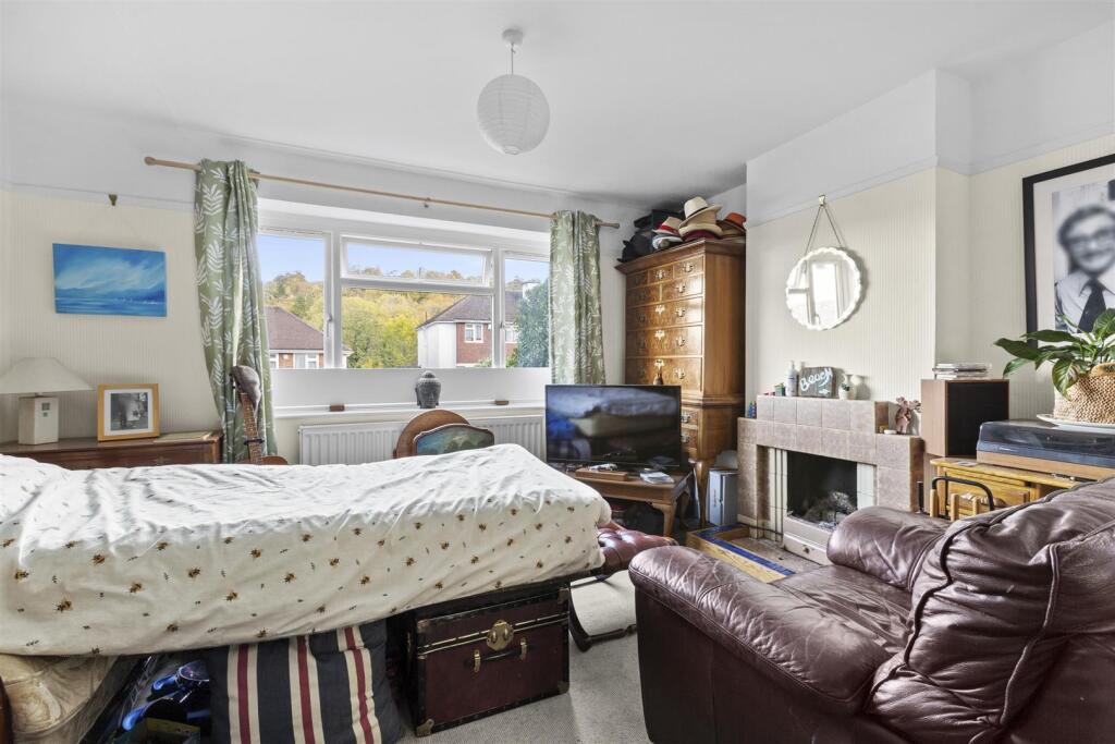 House in Hemel Hempstead - More