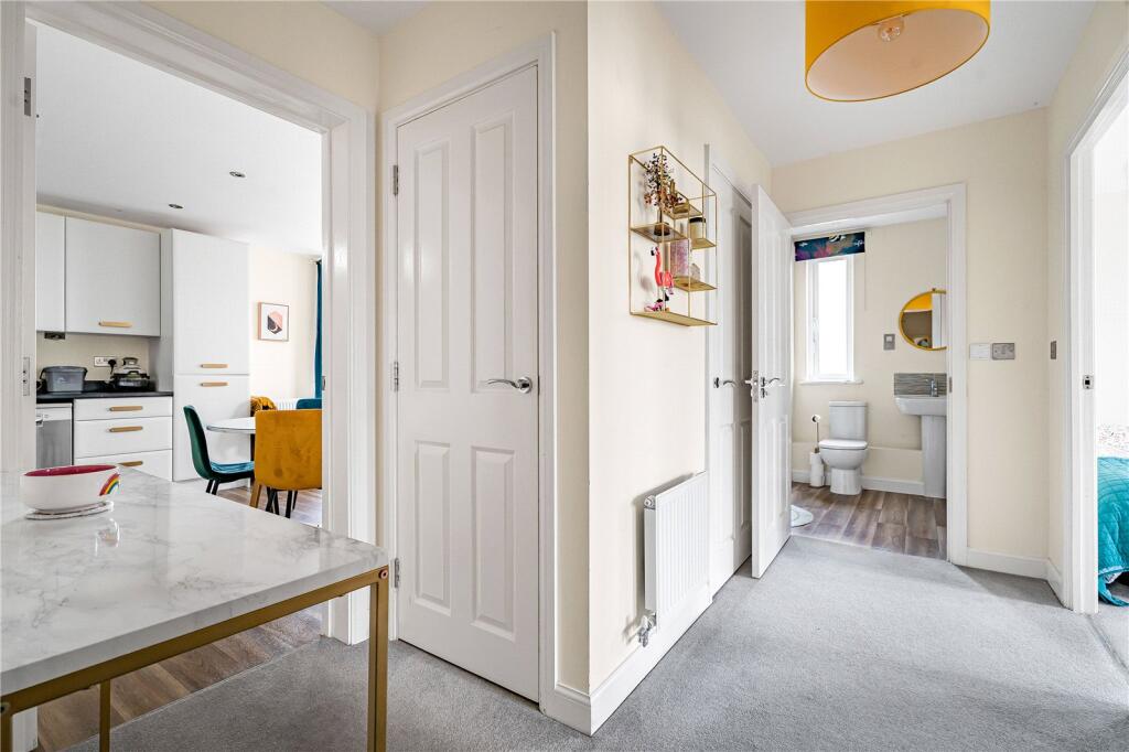 Apartment in Cambridge, South Trumpington - View 5