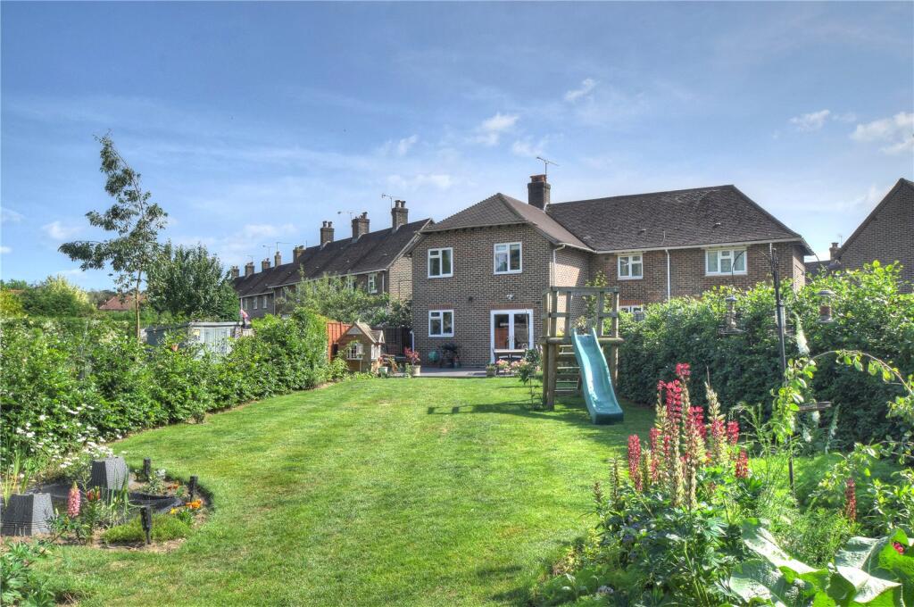 Main image of property: The Oval, Liss, Hampshire