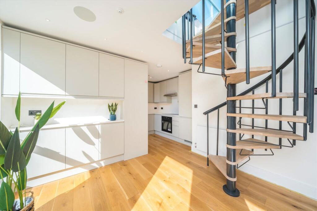 Apartment in London, South Wimbledon, Merton - View 5