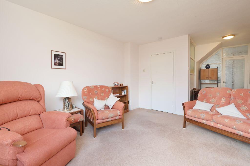 11 Buckstone Way, Edinburgh, EH10 6PN photo 2