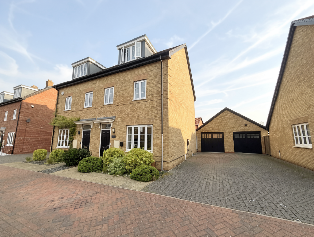 Main image of property: Soundy Paddock, Biggleswade, SG18