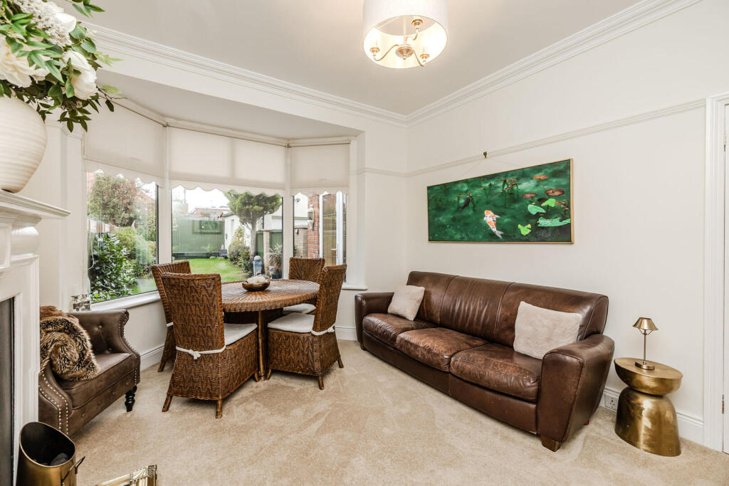 Manor Grove, Benton, Newcastle Upon Tyne photo 3