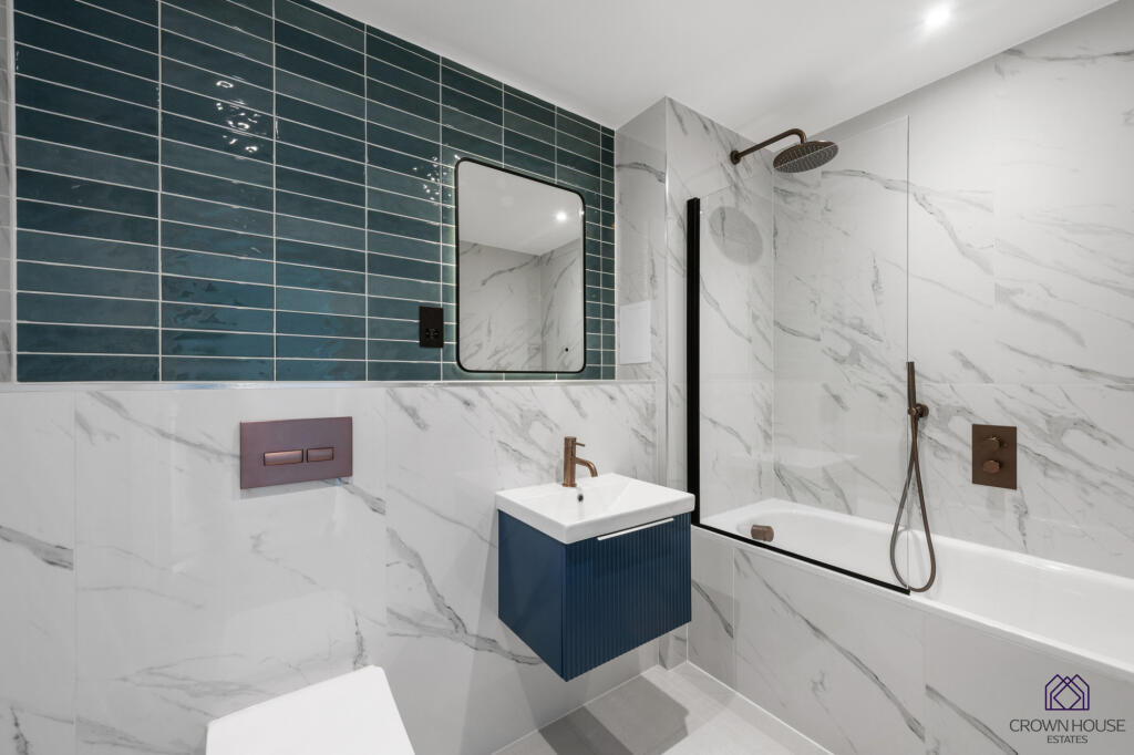 Apartment in Harrow - More