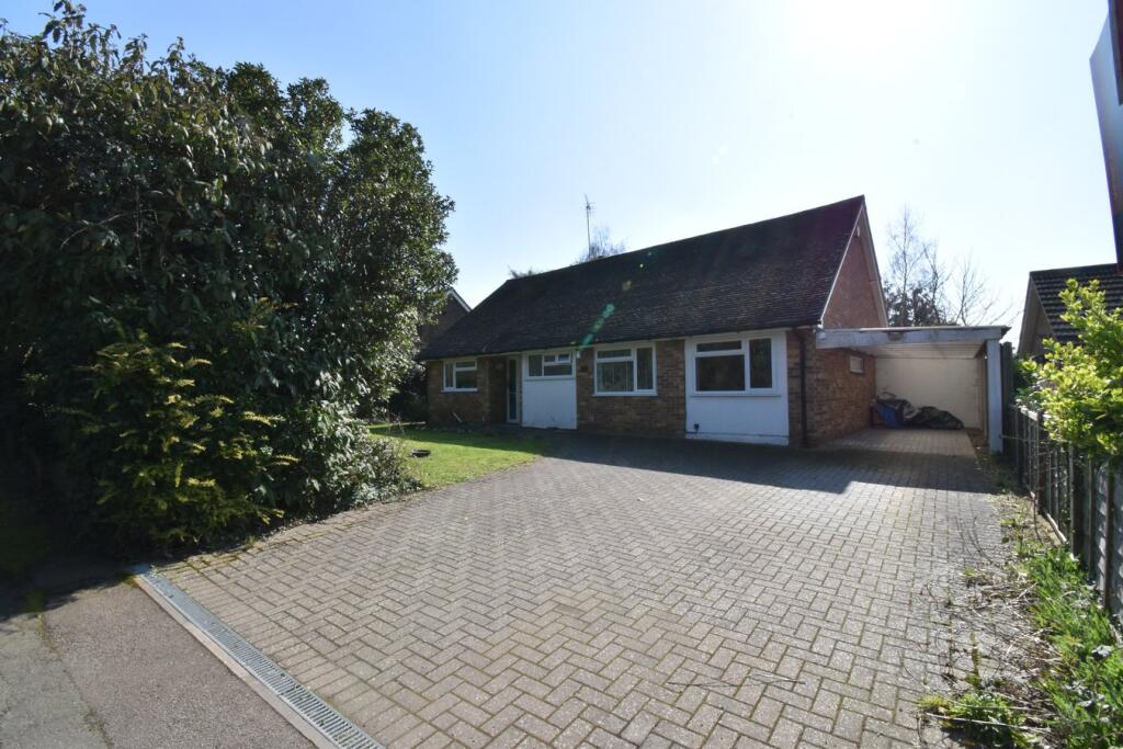 Main image of property: Horseshoes Lane, Langley, Maidstone, ME17