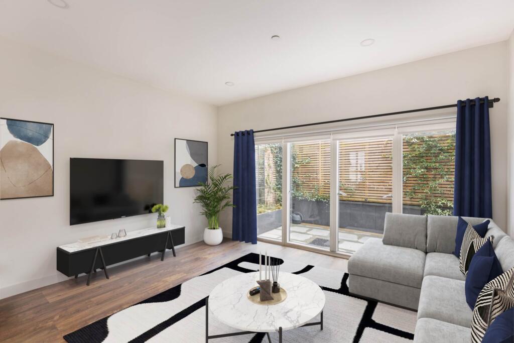 House in Tunbridge Wells, Kent - More