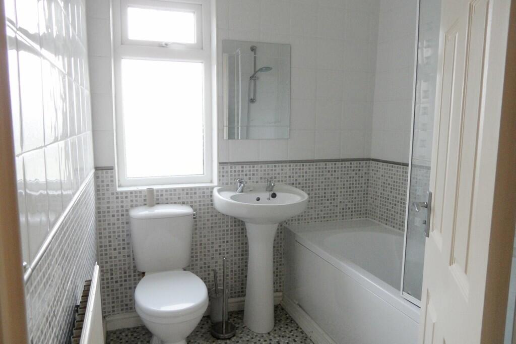 House in Bradford - View 5