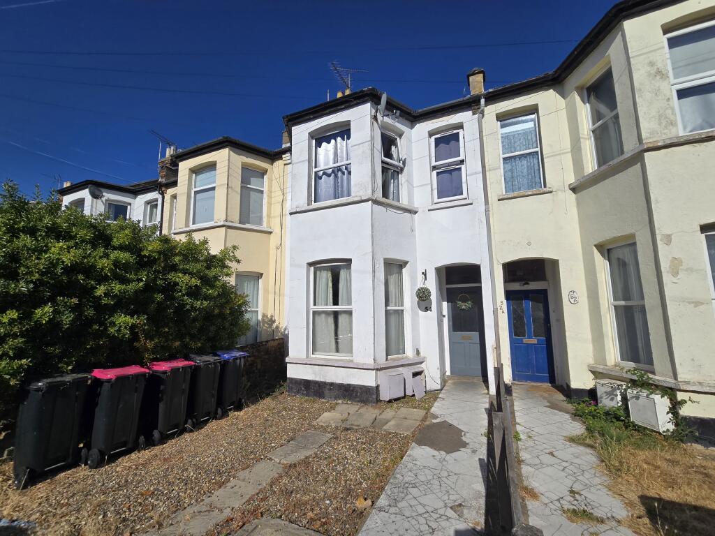 Main image of property: West Road, Shoeburyness, Southend-on-sea