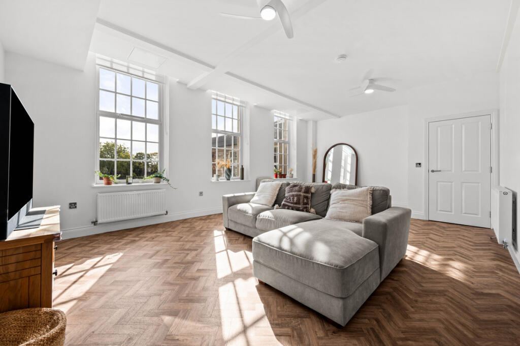 Apartment in Macclesfield, Bollinbrook - View 3
