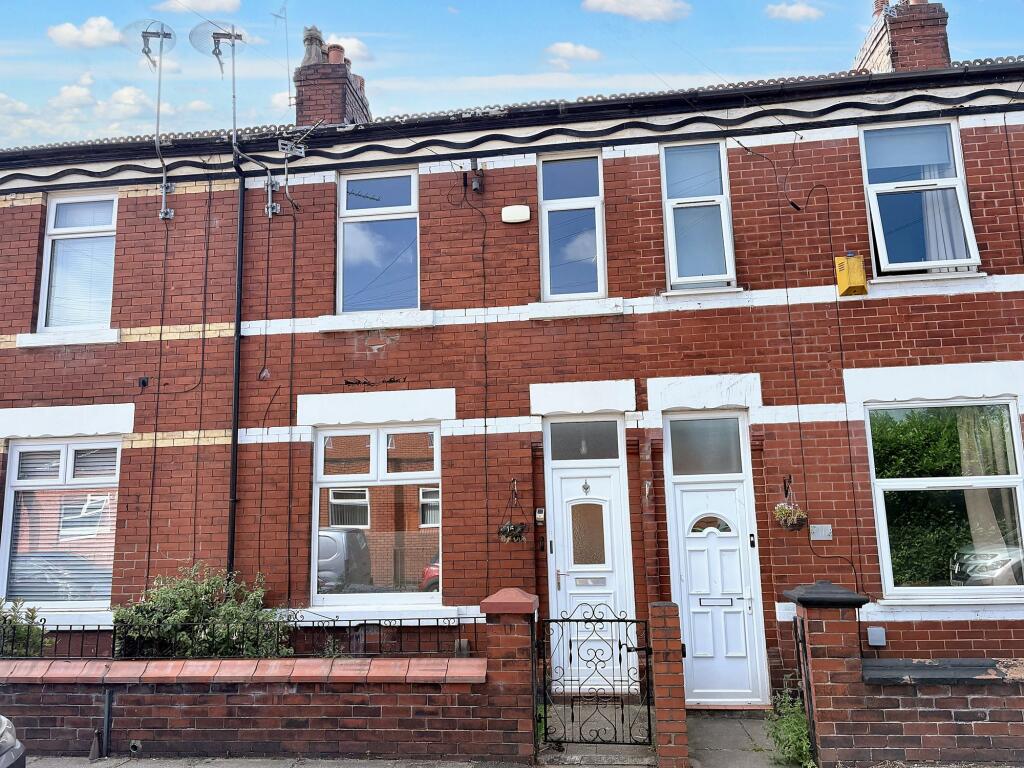 Main image of property: Lyndhurst Avenue, Denton, M34