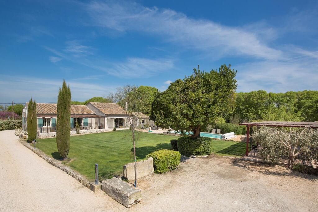 Main image of property: Provence-Alps-Cote d`Azur, Bouches-du-Rhône, St-Rémy-de-Provence