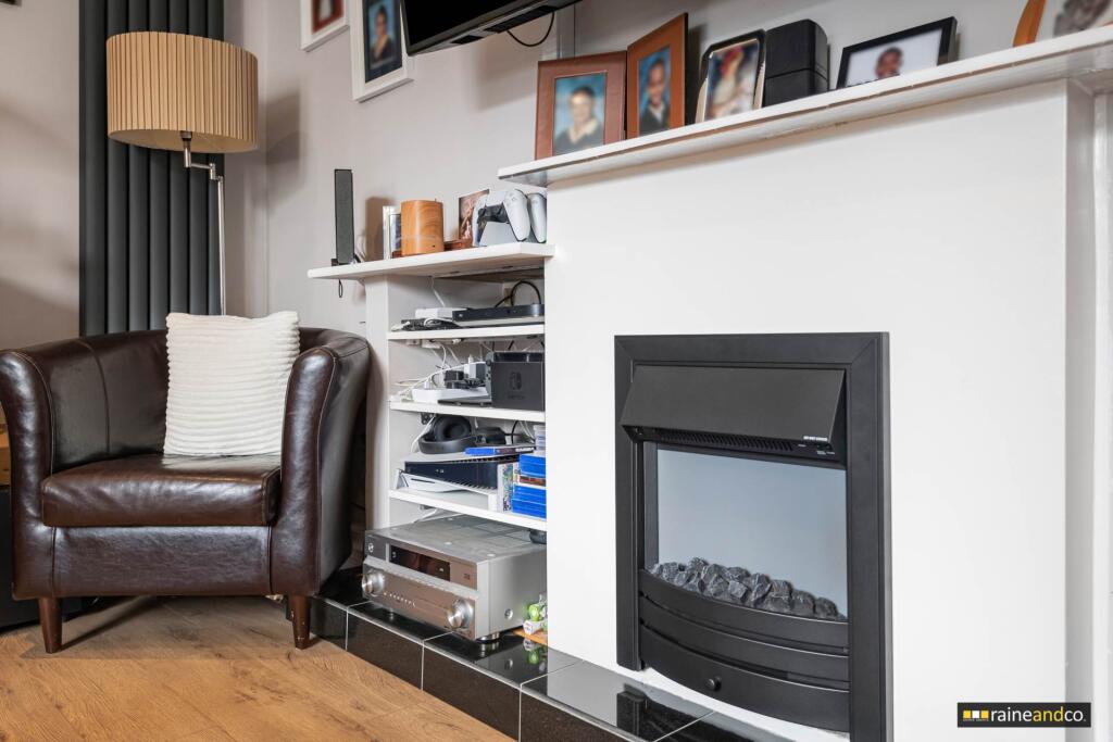 Additional image 13 of Robins Way, Hatfield