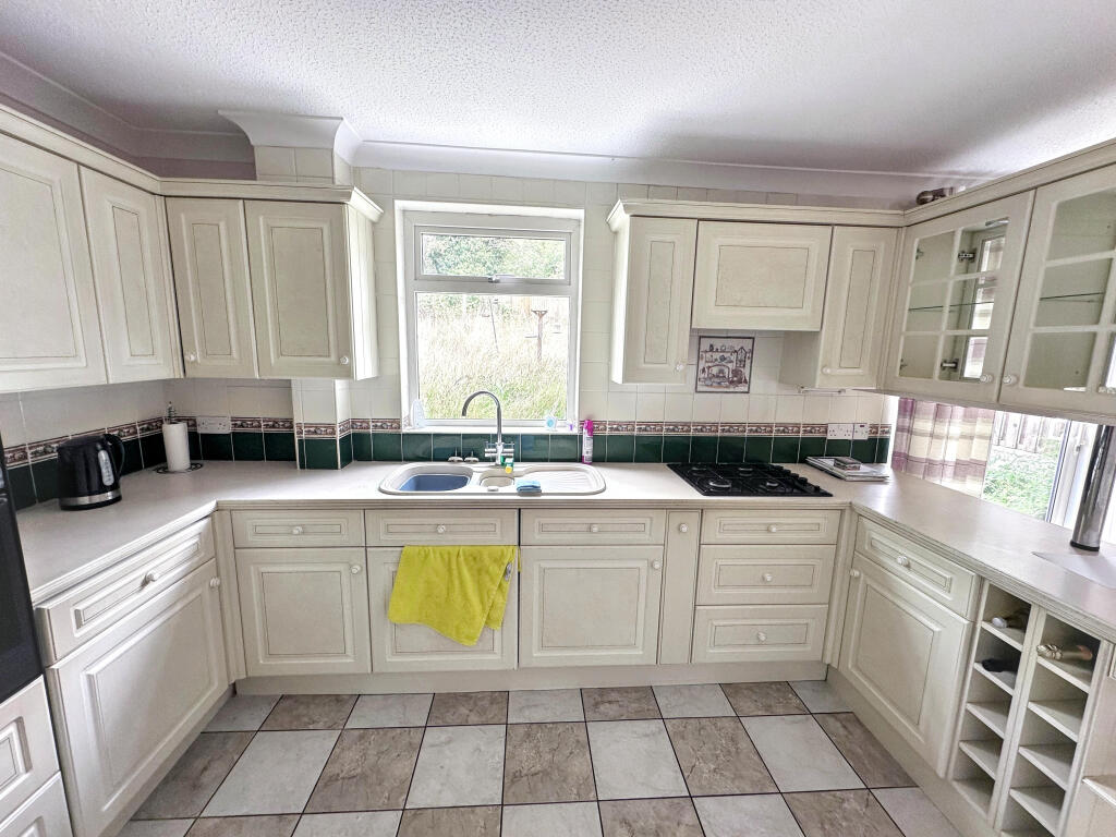 House in North East Derbyshire, Unstone - View 5