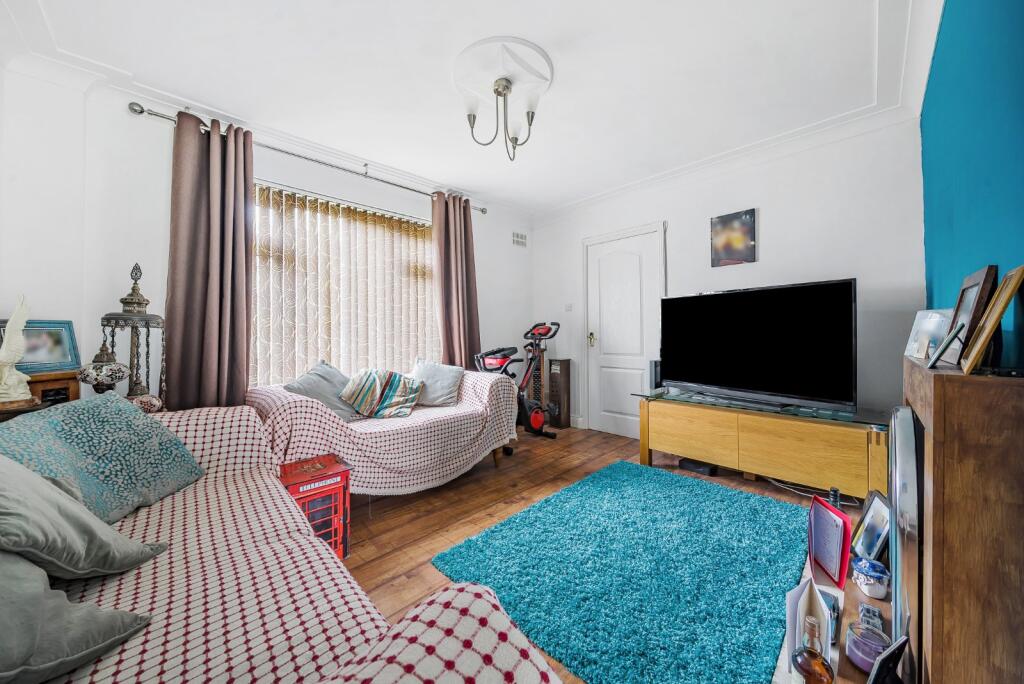 Jemmett Road, Ashford, Kent, TN23 photo 4