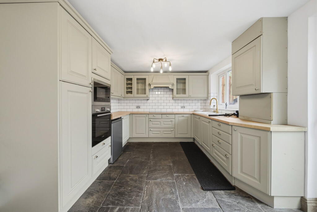 Additional image 17 of Pendle Bridge, Reedley, Burnley, BB12 9DP