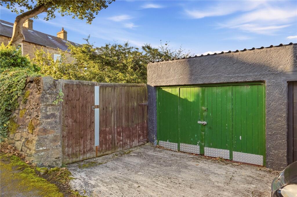 Manchester Road, Barnoldswick, Lancashire, BB18 photo 4