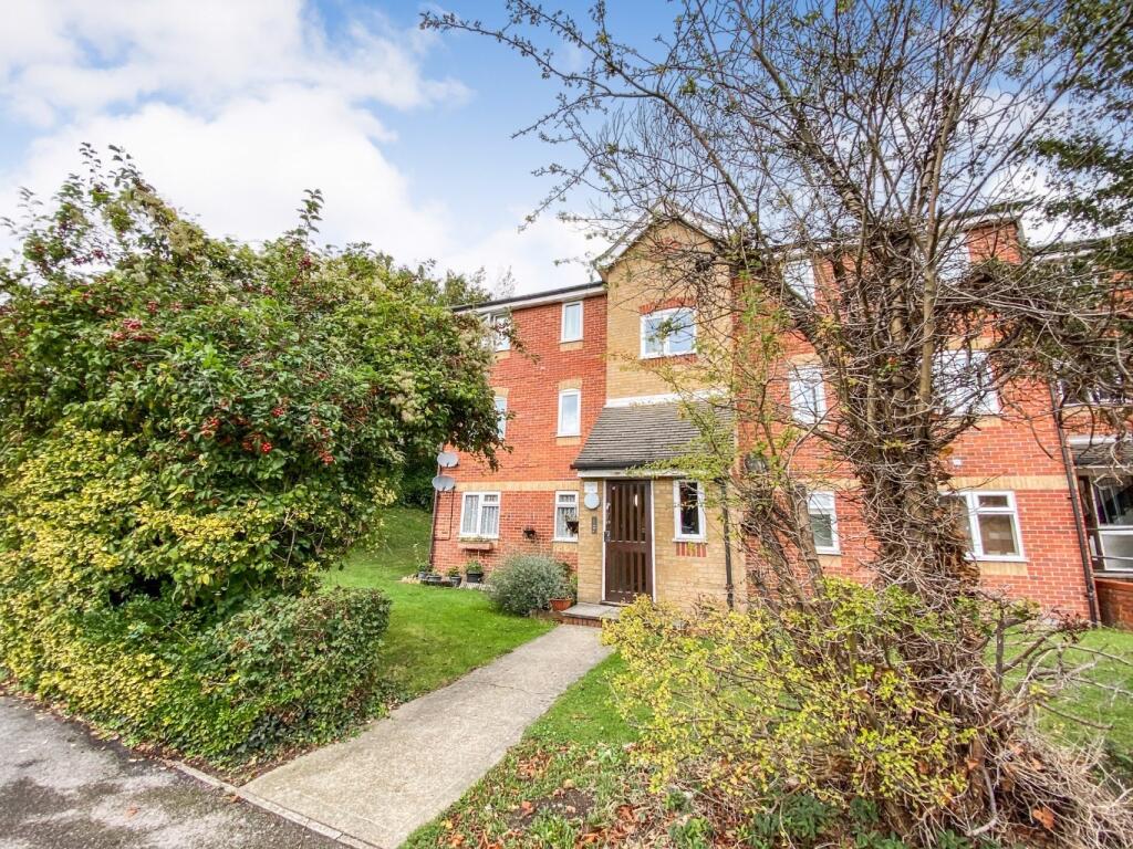 Main image of property: Rookley Court, Linnet Way, Purfleet-On-Thames, Essex, RM19