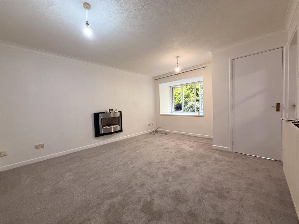 Apartment in Preston - View 2