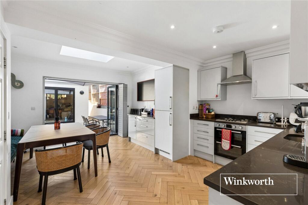 House in London - View 4