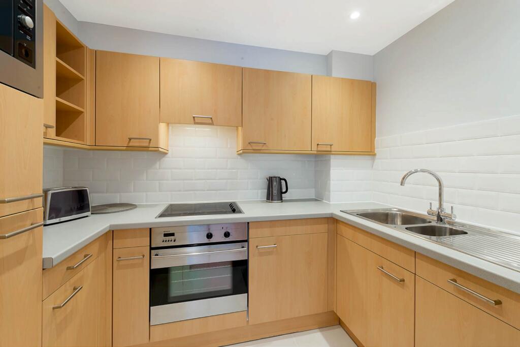 Apartment in London - More