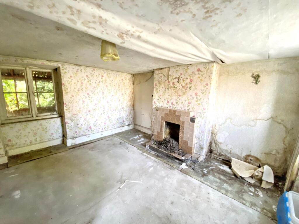 House in Swindon - View 5