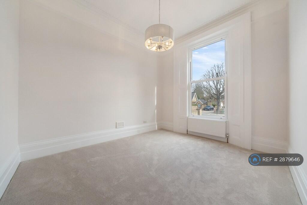 3 bedroom flat for rent