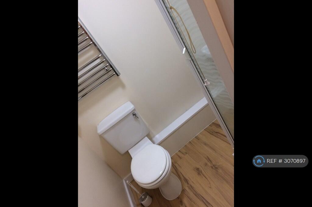 Apartment in Wallasey, New Brighton - View 5