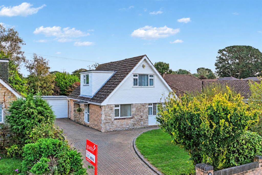 4-bed detached on Corfe Mullen, £600,000
