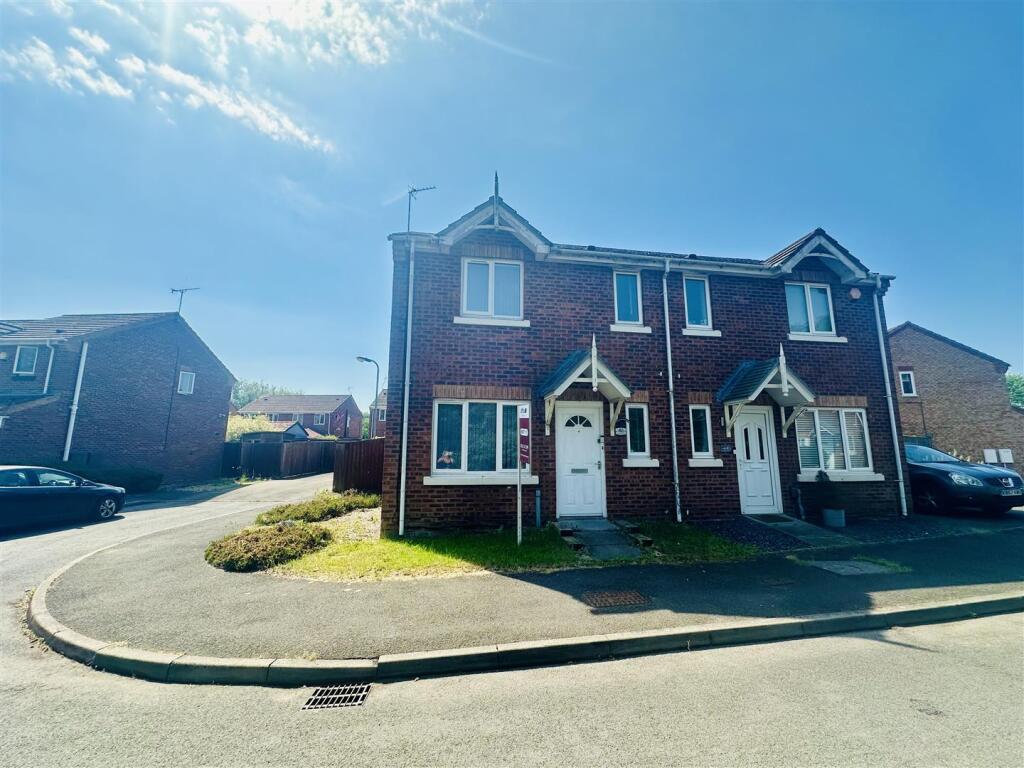 Main image of property: Rannoch Drive, Nuneaton