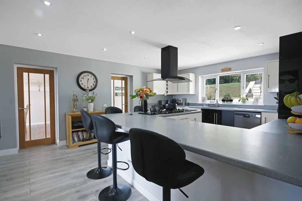 House in Tonbridge - More