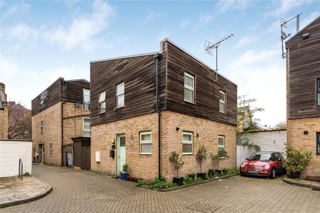 Main image of property: Buxton Mews, London, SW4
