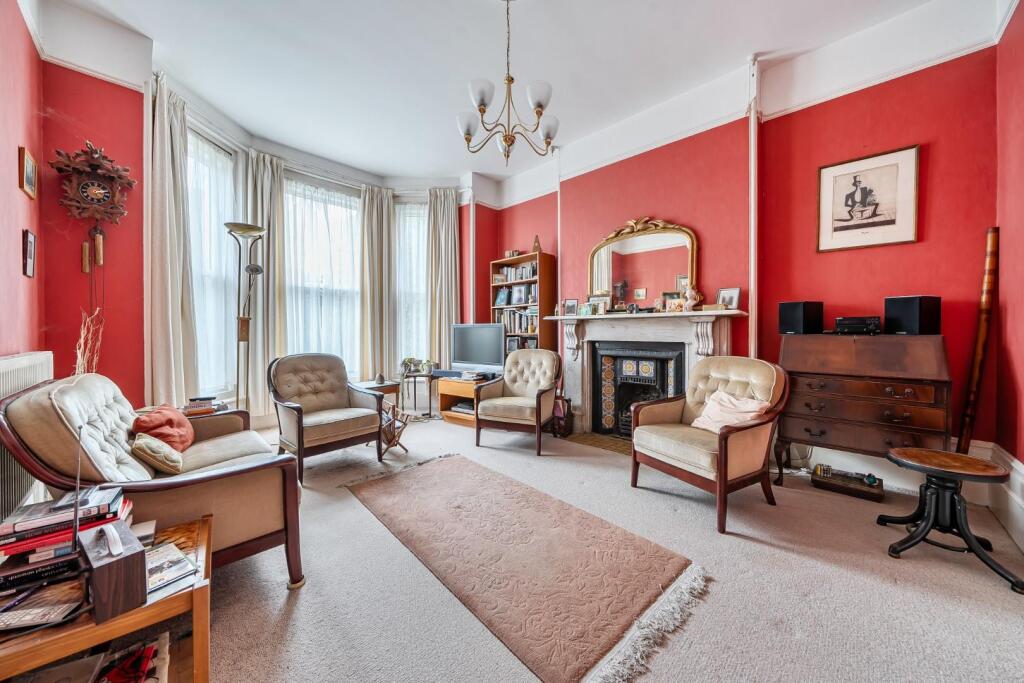 37 Albert Road photo 3