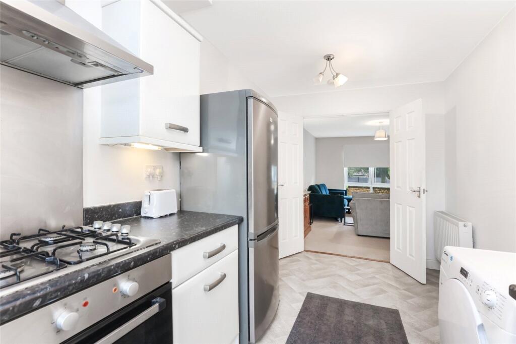 Apartment in New Stevenston, Brannock Park, Ravenscraig - More