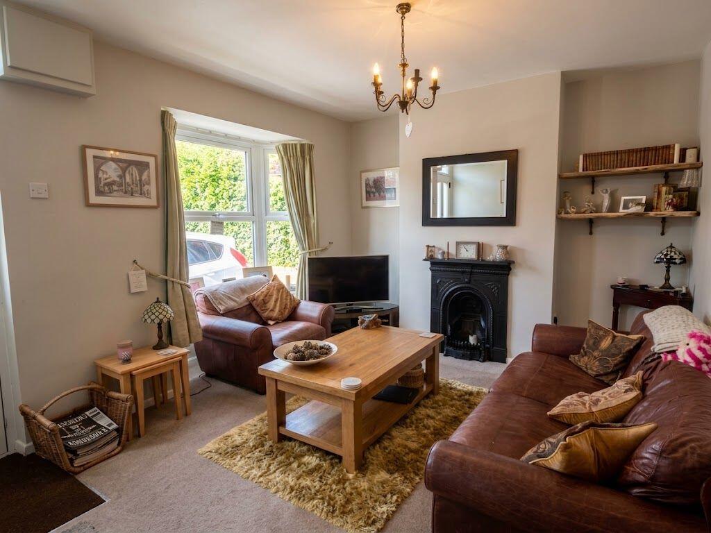 House in Newport Pagnell, Green Park - More