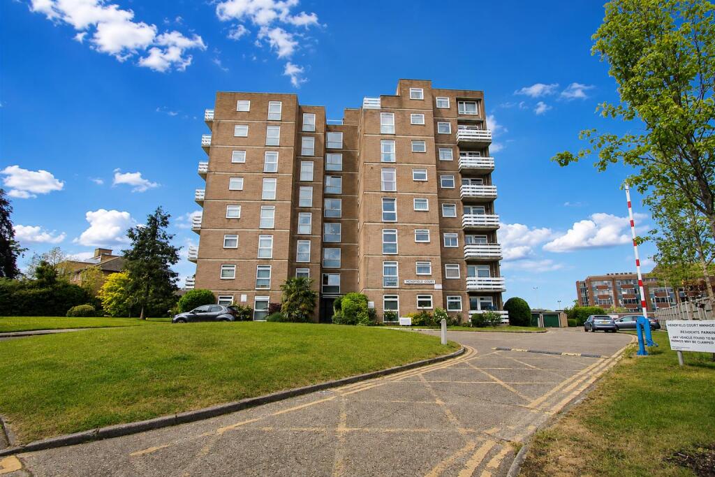 Apartment in Wallington - View 3