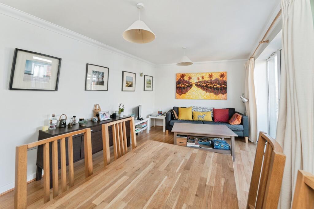 Apartment in Cambridge - More